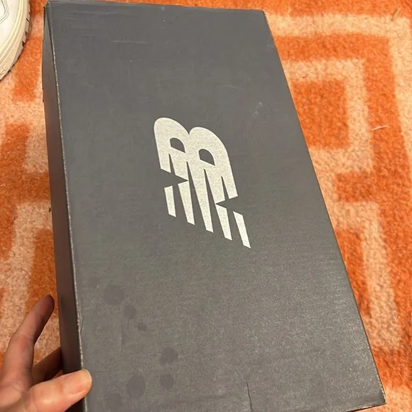 New Balance 550 Logo Patch Lace-Up Sneakers - Picture 9 of 11